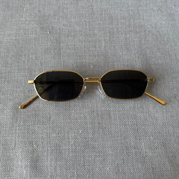Sleek rectangle gold frame sunglasses MENS1 - Picture 3 of 6